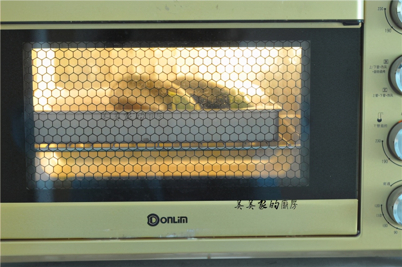 茄子別再炒了，加1把大蒜，不蒸也不炸，鮮嫩入味，少油最健康