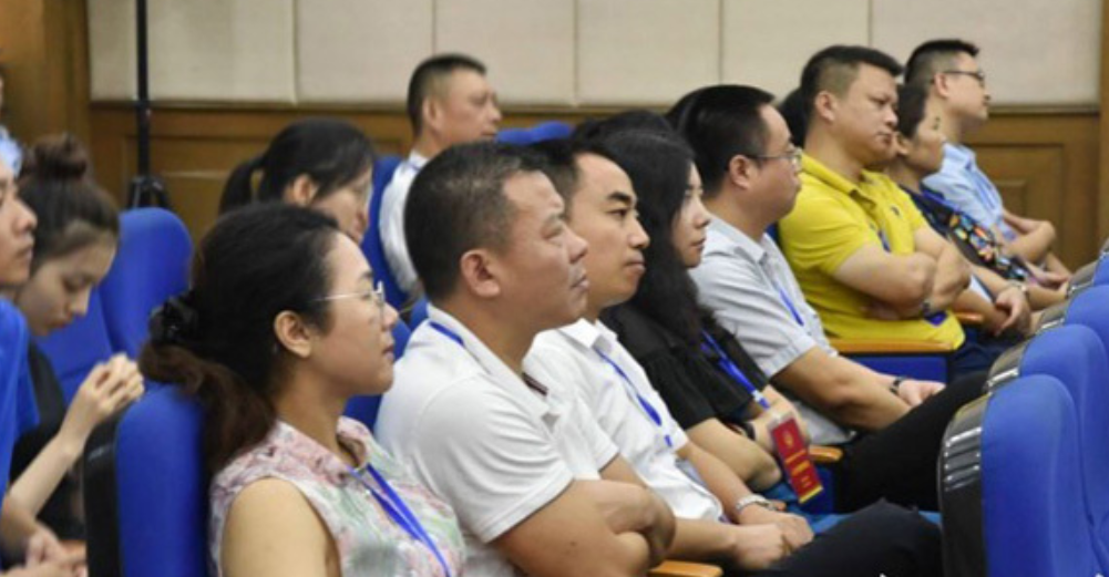 解析2017年湖南枪击案：民警为泄私愤杀害两人，开枪自杀未果被枪决