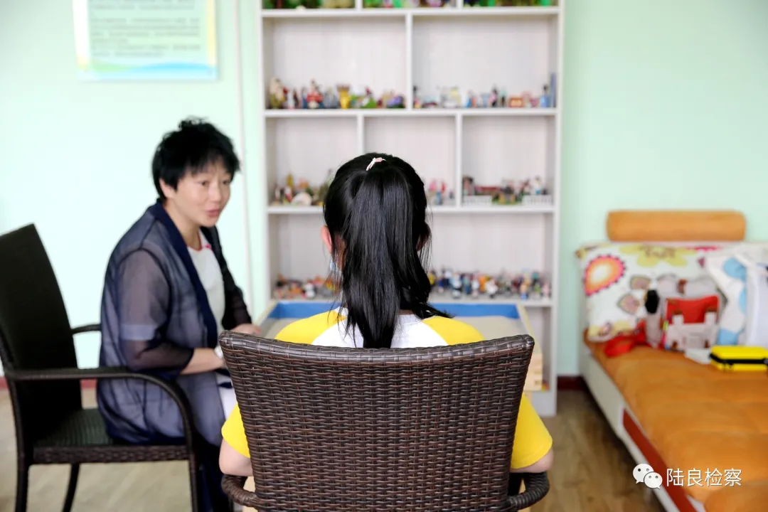 【我为群众办实事】陆良检察院未成年人“心理疏导室”揭牌