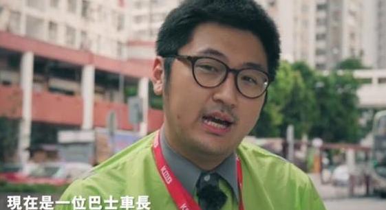 模特出身只能出演配角，养4个孩子压力太大，无