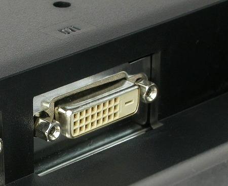 显示器接口怎么选？对比四种主流类型，购机时你可千万不要挑错了