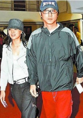 與前夫戀愛14年結(jié)婚，與現(xiàn)任約會(huì)兩次談結(jié)婚，伊能靜為何嫁給秦昊