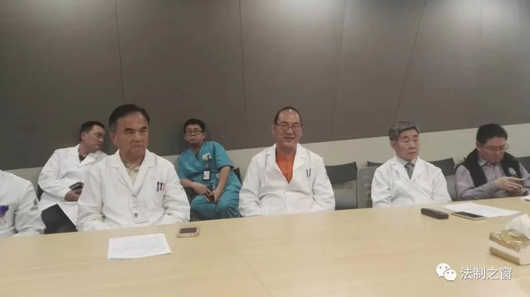 把藏医药文化传播到国内外的阿旺洛桑藏医博士