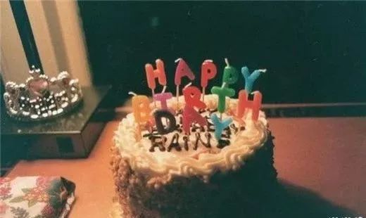 朋友圈生日快乐祝自己的话配图说说 低调的祝自己生日快乐图片
