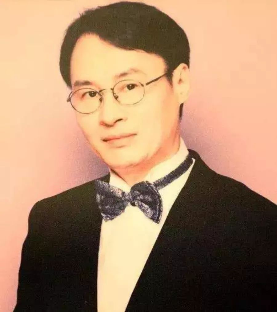 2011年初，黄磊坐航班飞台北，一次为了爱情，二次宣布退出歌坛？