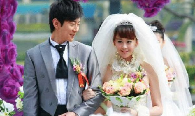 有种\"逆袭\"叫万茜，8年前她给海陆作配