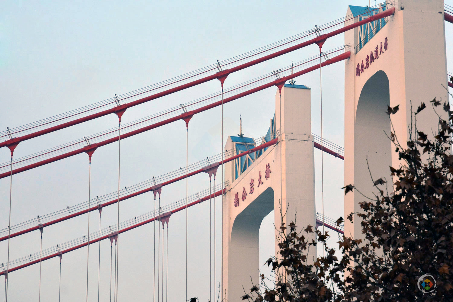 重庆城的日新月异，直辖23年之后，一直在变，却又一直没变