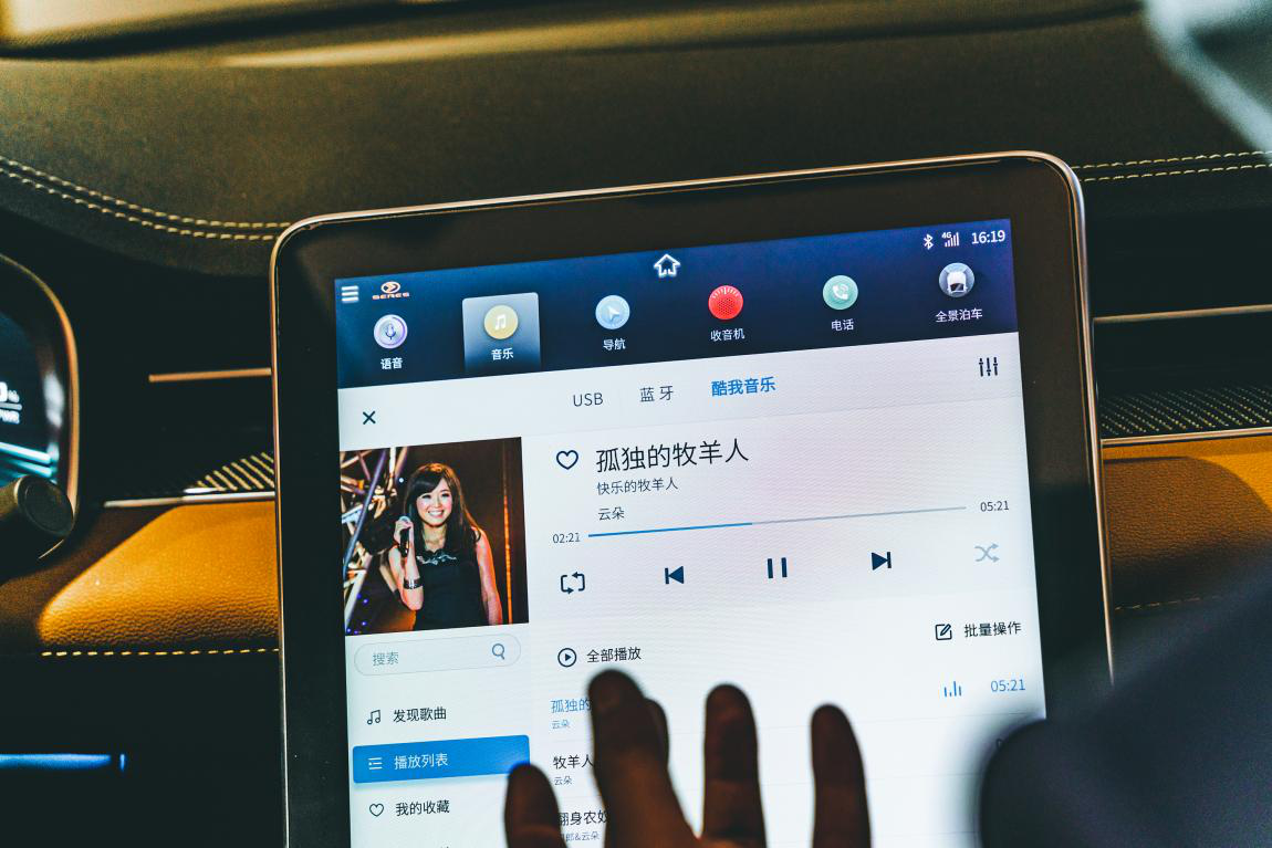 700匹马力，4.8秒加速，这台国产SUV性能比玛莎拉蒂还强