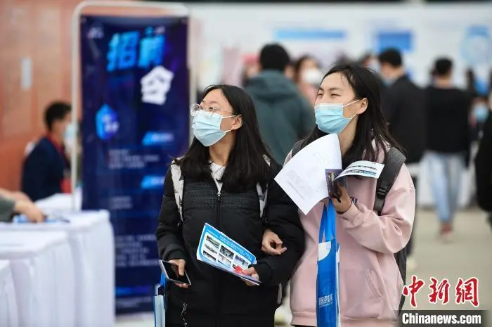 簡歷優(yōu)化成了一門生意,是不是在交“智商稅”?