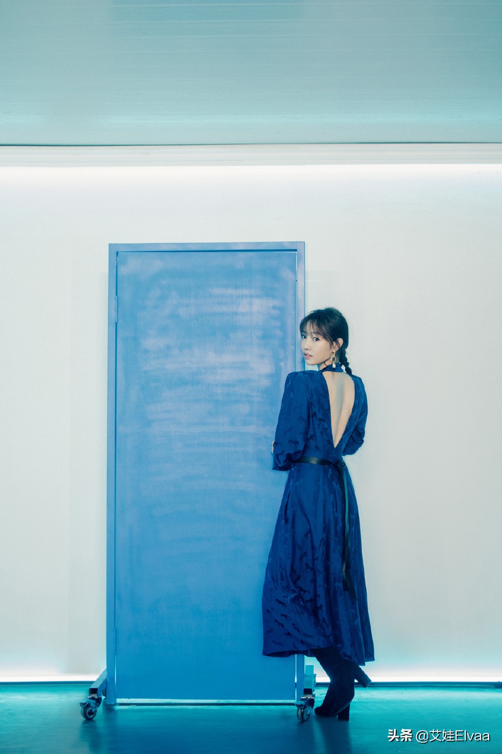 白百何胖到失控，穿衬衫配阔腿裤变130斤大块头