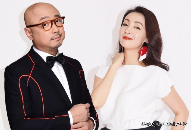 徐峥老婆不化妆长什么样？小陶虹纯素颜曝光：再也不信“冻龄”了