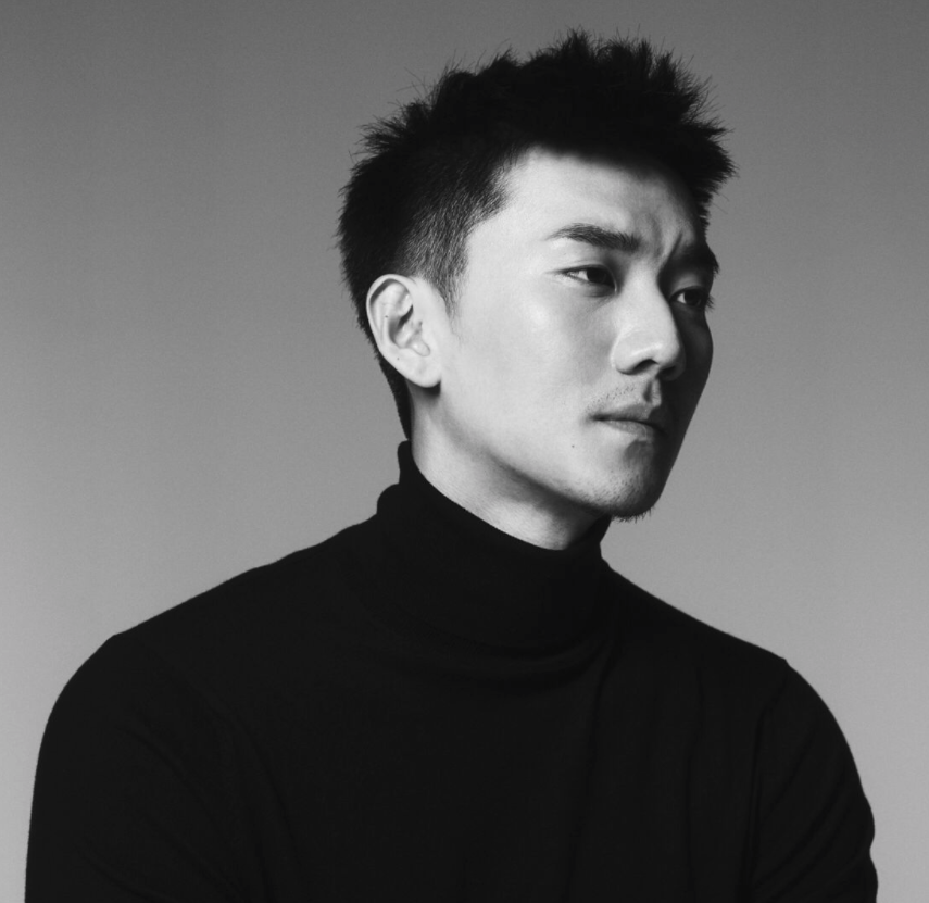 他被导演赏识，参演多部热剧，《三叉戟》中被三位老戏骨力捧