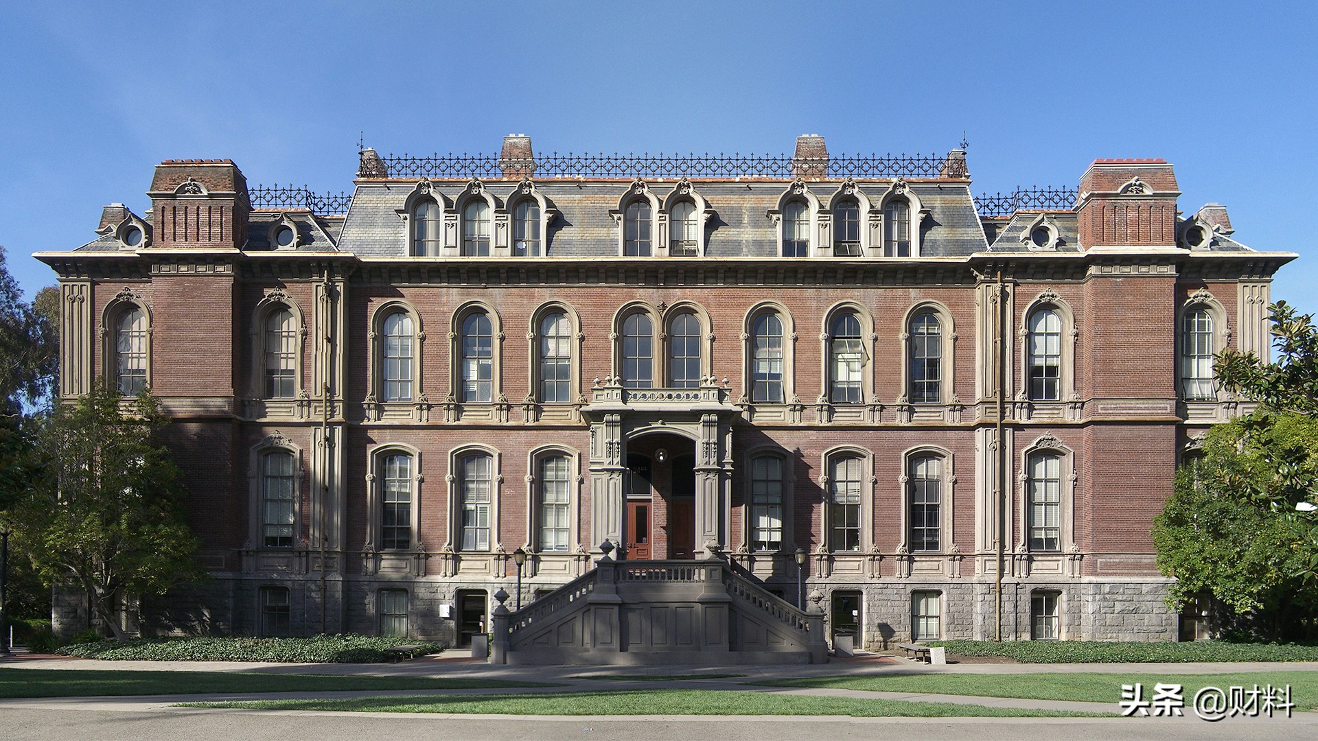 首富之女，清华出身，30岁成“投资女王”，颜值