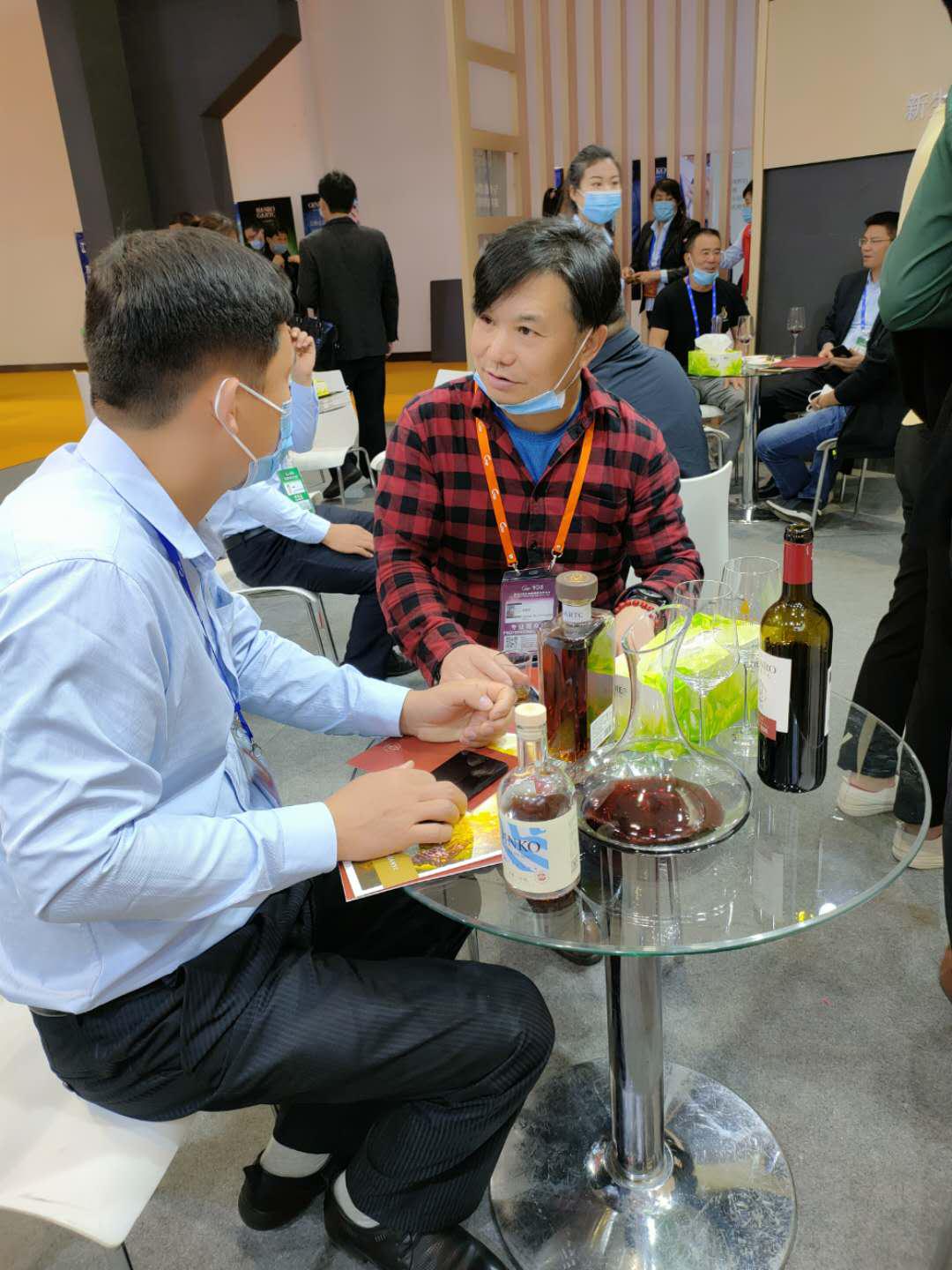 �������̹۲죺���ڼ����Ǿƻῴ��ʲô������һ�������û���Ʒ��