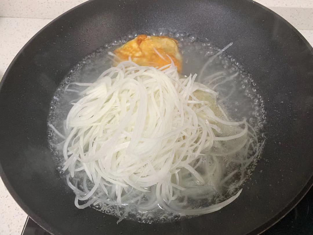 冬天就該吃這食材，一塊錢一斤，用來煮湯滋補去燥，家人愛喝