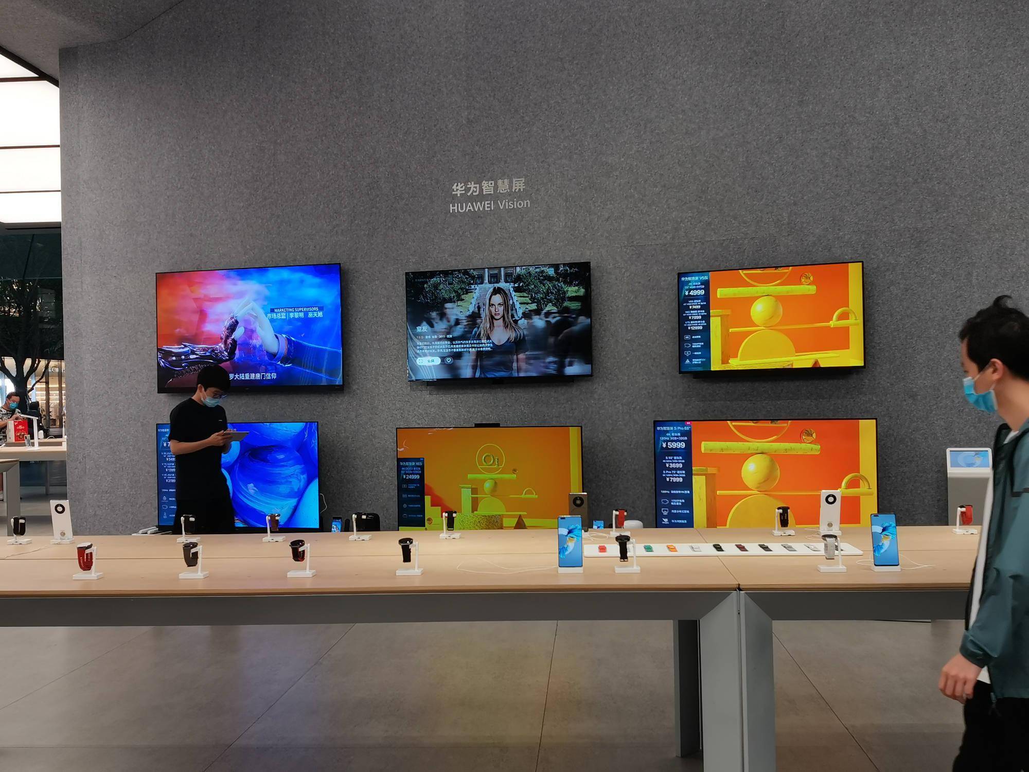华为表错了情？邀请加入鸿蒙，中兴拒接，小米、OV不表态