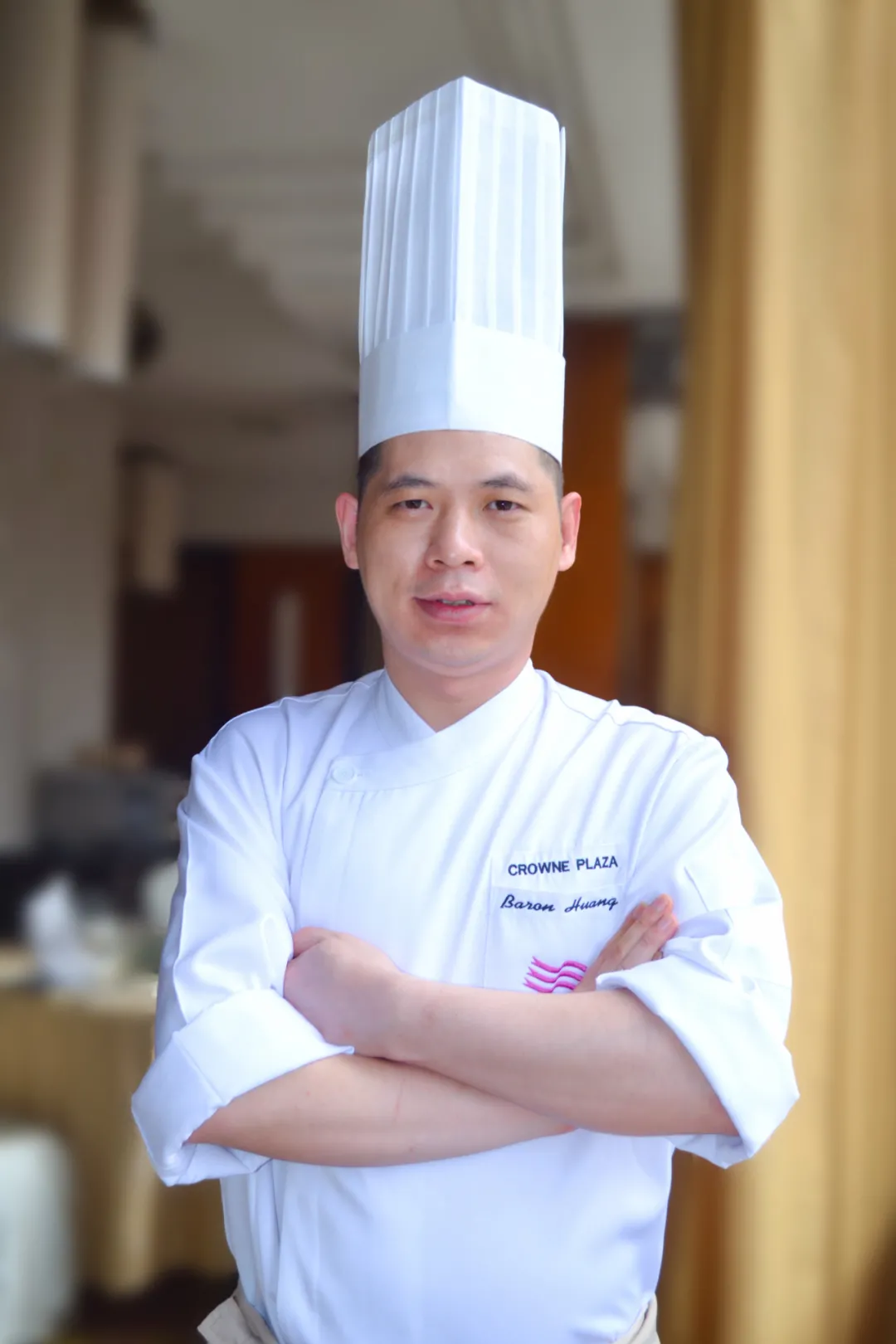 重庆解放碑皇冠假日酒店推出黄厨招牌菜