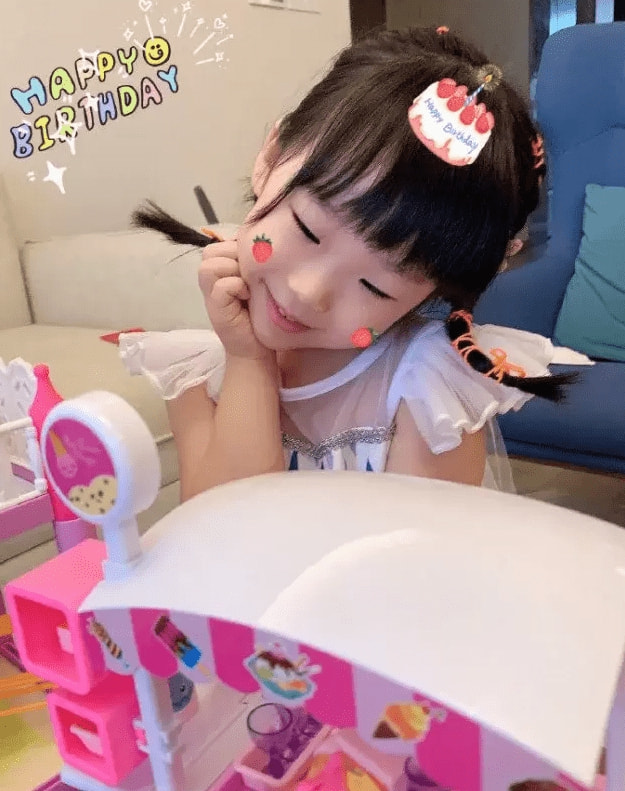 伊能静晒与秦昊合照，罕见分享夫妻相处之道，直言撒娇女人最好命