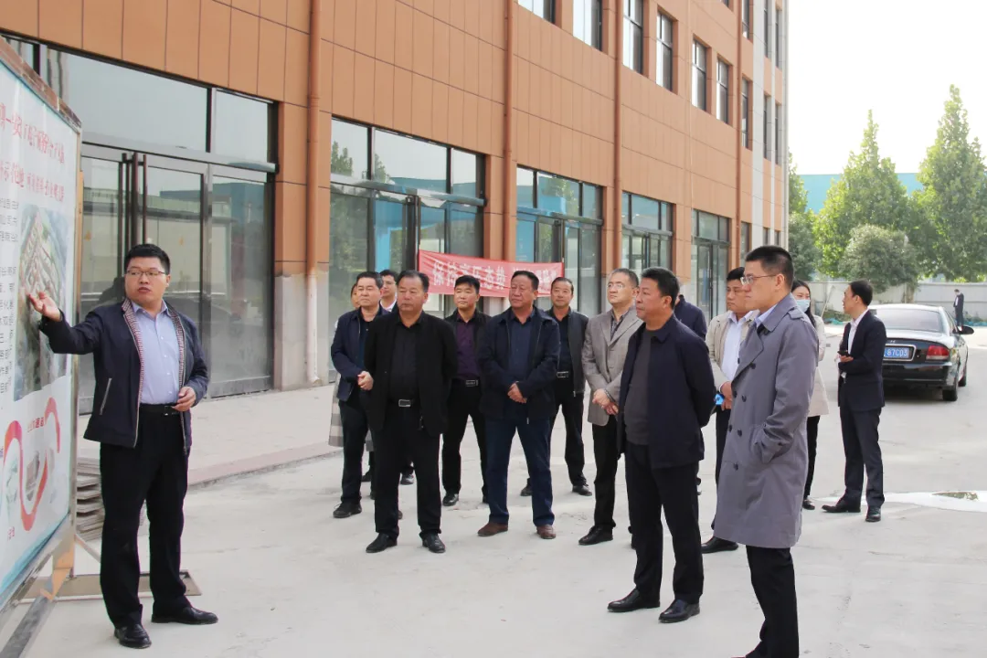 中科院创新孵化投资有限责任公司总经理蒋磊 一行莅临易商谷考察