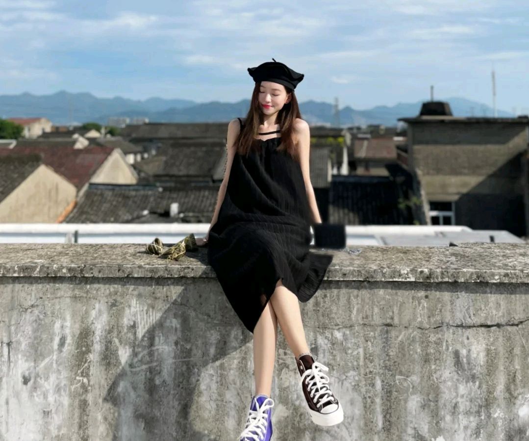 女生的服裝穿搭要講究，簡約溫柔的穿搭風(fēng)格，可以呈現(xiàn)優(yōu)雅的氣質(zhì)