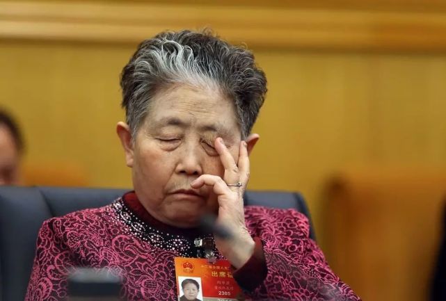 工行去年利润3千亿，美团利润才47亿，两家公司市值却差不多
