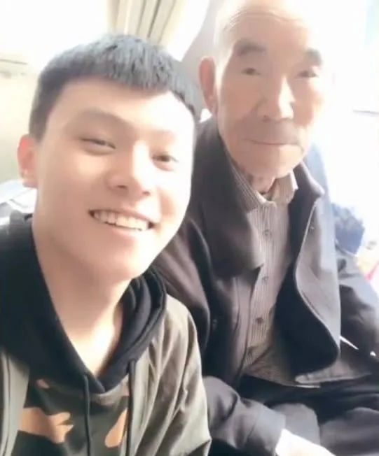 《变形计》主人公现状：杨桐出道，韩安冉三婚，尚领兄已去世