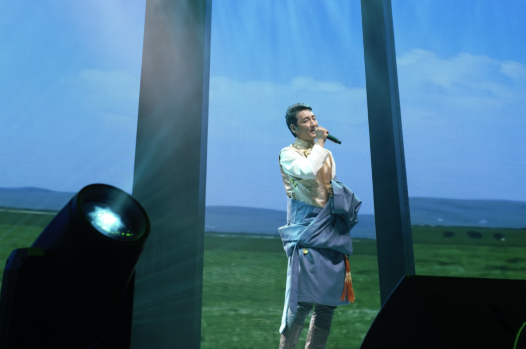 “青藏之窗·冶力之舟”苯日钦牡群星演唱会圆满结束