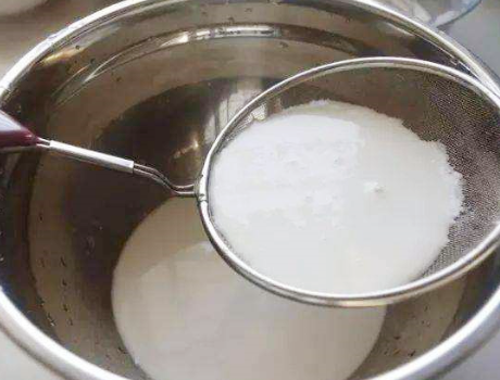 图片[2]-喝不完的牛奶别浪费 教你做成零食 绵软细腻清凉 常吃还消暑-起舞食谱网