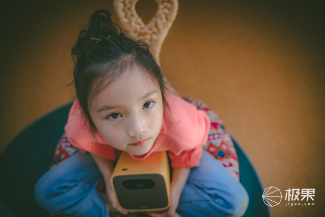 Measuring projector also plays " move feeling " , intelligence loves a look, 