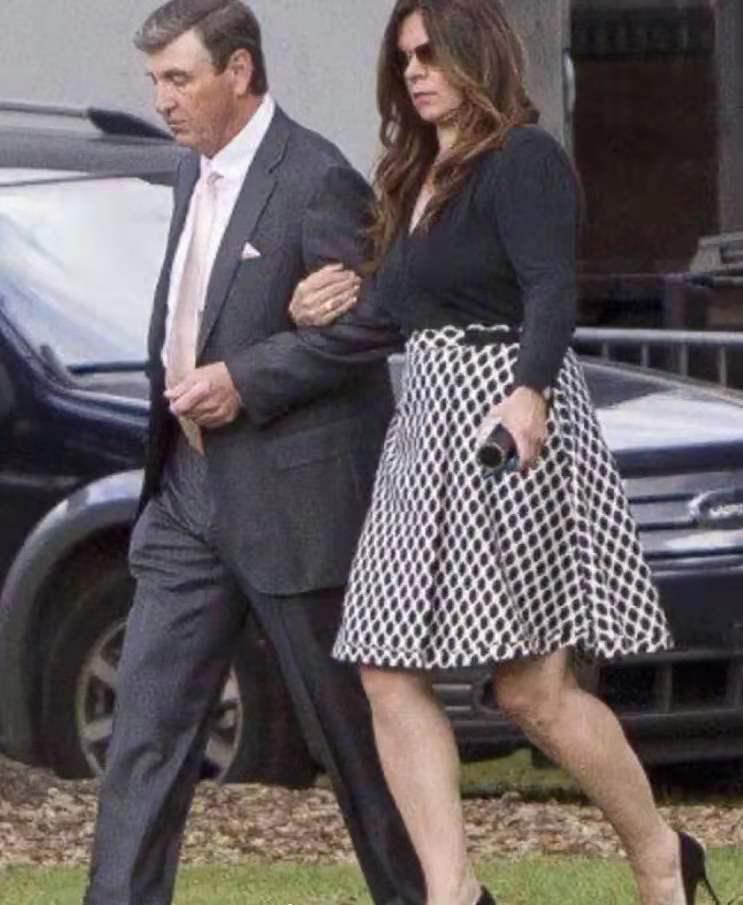 布兰妮起诉家人，自曝多年遭吸血父亲监控，细节让人毛骨悚然