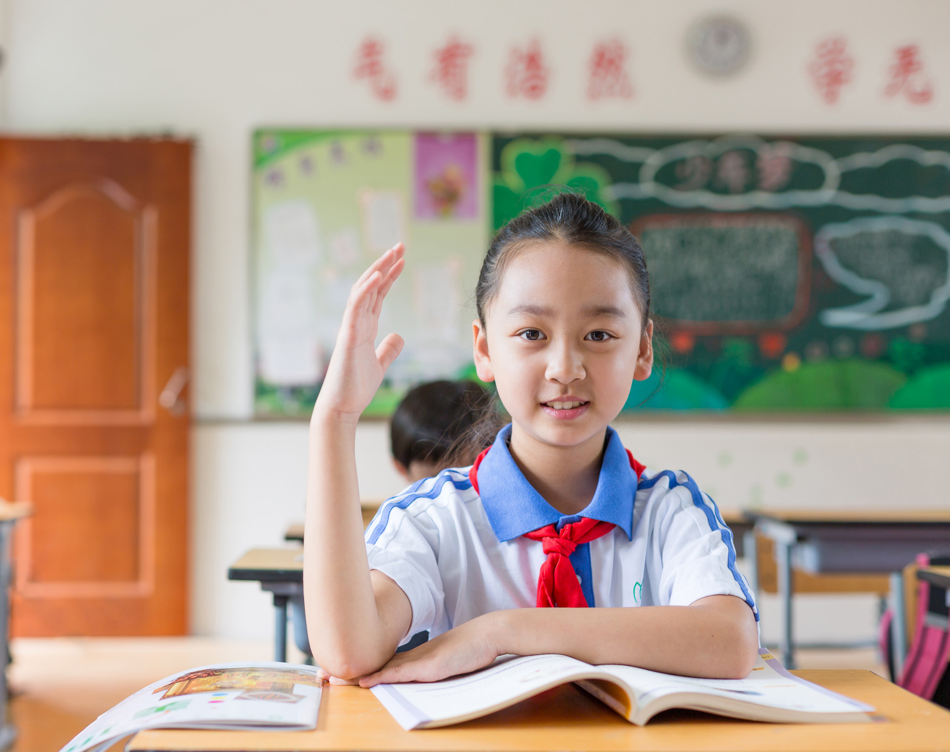 女生初中住校好不好,初中该不该让孩子寄宿(图5)