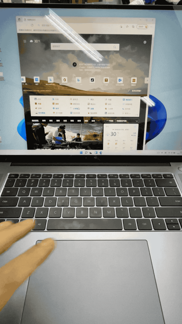 在用 Android 軟件摸魚前，讓我們先用 Windows 11 虛擬桌面提高生產力