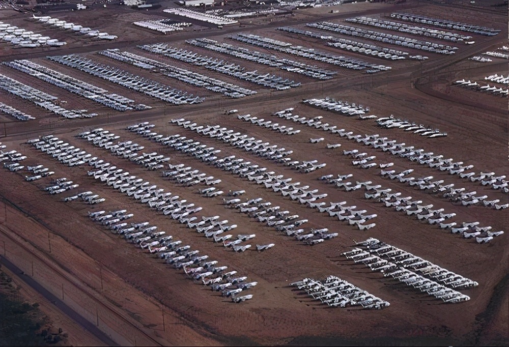 亞洲最大的飛機墳場在中國，不比美國差，很多飛機尚未報廢