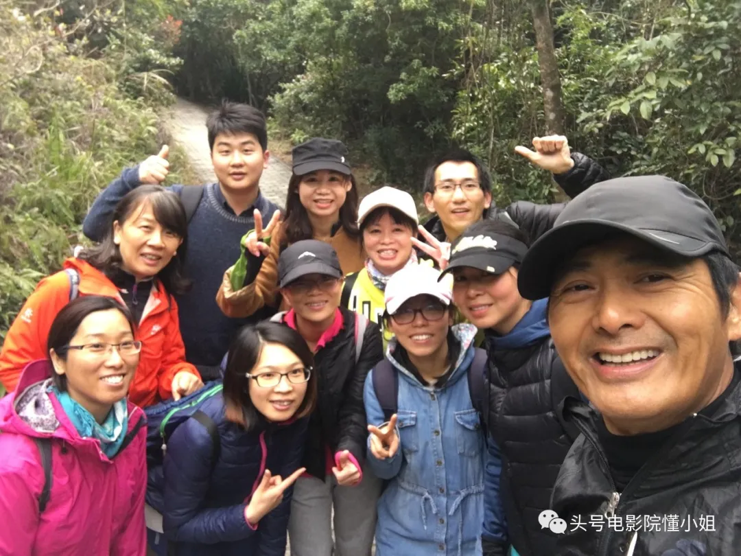 娱乐圈又上演丑陋一幕!明星出门带打手?道歉不如学学前辈葛优