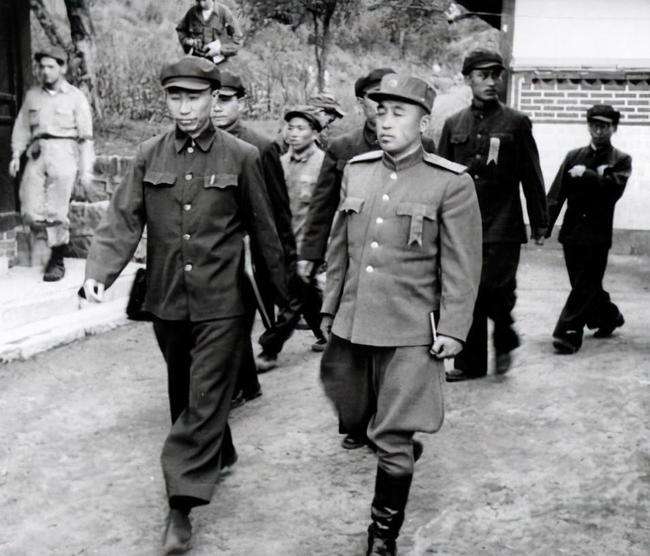 “双料少将”解方：美军眼中最难缠的对手，彭德怀叫他“诸葛亮”