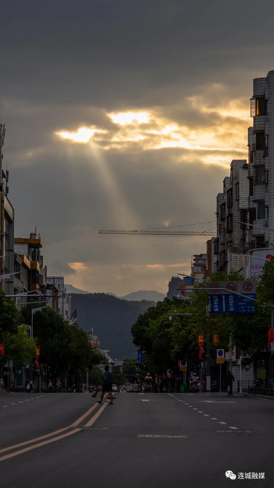 你见过凌晨四点的连城吗？