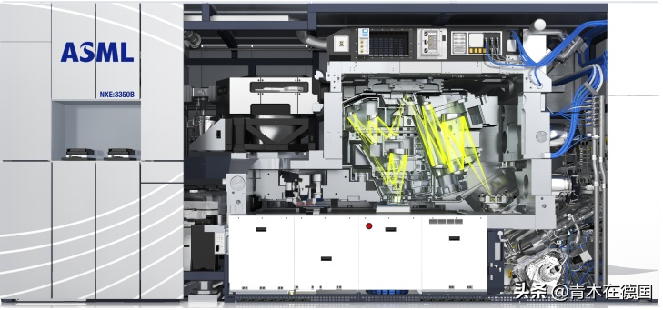 ��ý���й�оƬ��ҵ���롰�ƽ�ʱ�ڡ���������оƬս����ʽ����