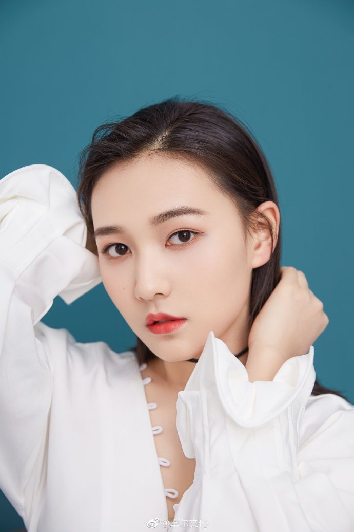 十二星座之天蝎女的二十个小特点，冷郁神情全身散发着性感的气息