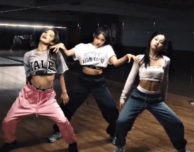 YG新女团真的顶得上10个JENNIE吗;JYP新女团有望登上TOP位?