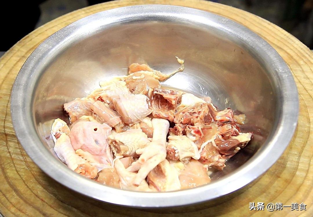 图片[2]-【茶树菇炒鸡】做法步骤图 鲜到骨子里 地道农家做法-起舞食谱网