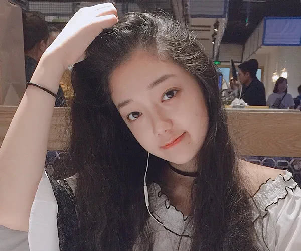 刘梦的公司，张艺凡的公司，看到希林娜依高：