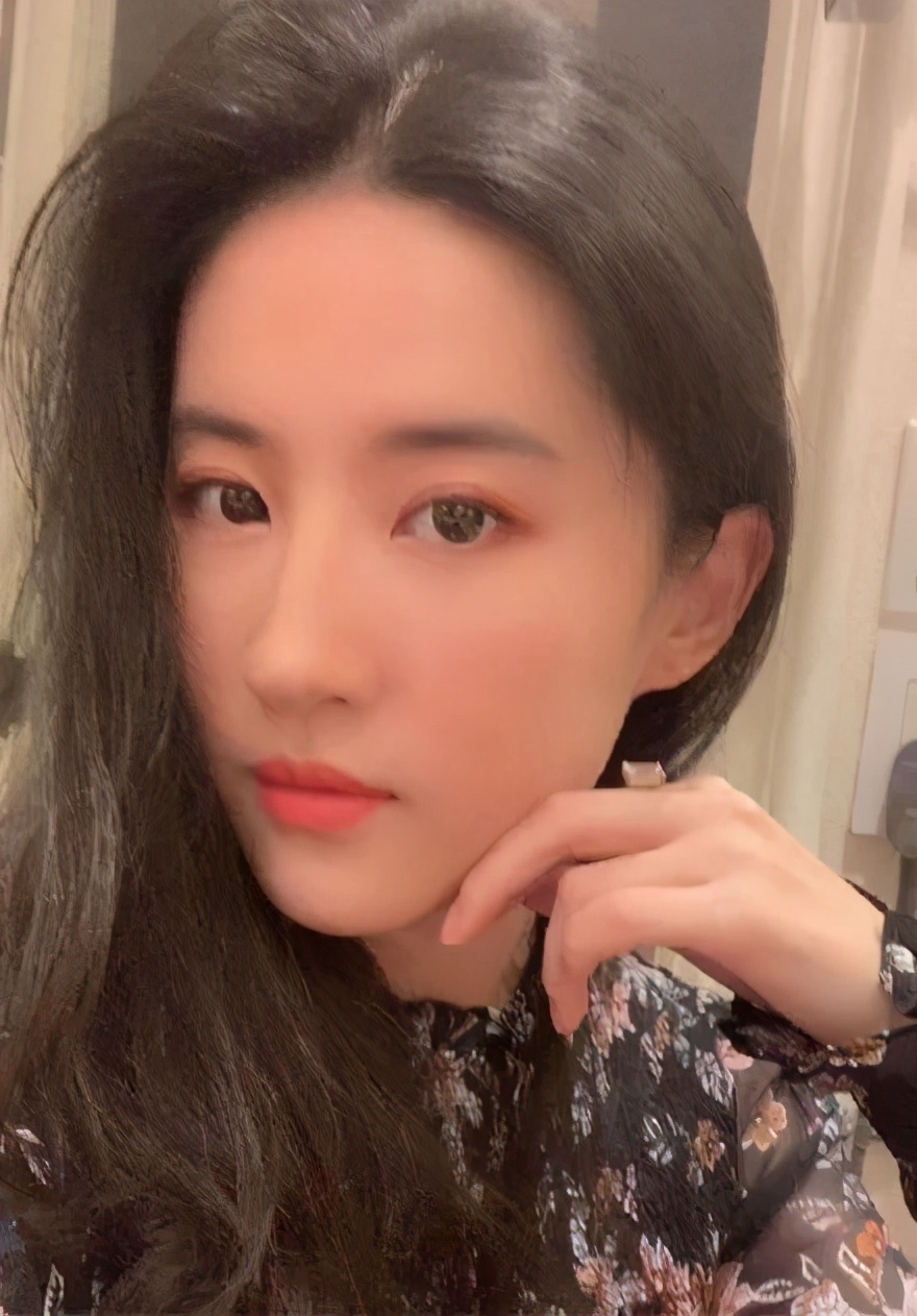 小八卦，杨幂，李现，于正，刘亦菲，张一山