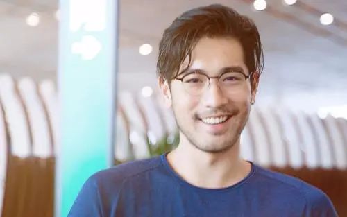 又一猝死明星，三金视帝突然猝死家中，生前身