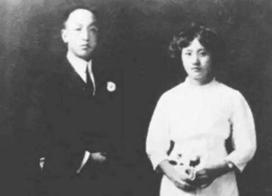 上海女老板幫助一落魄男青年，20載后再相遇，對(duì)方已成部隊(duì)司令