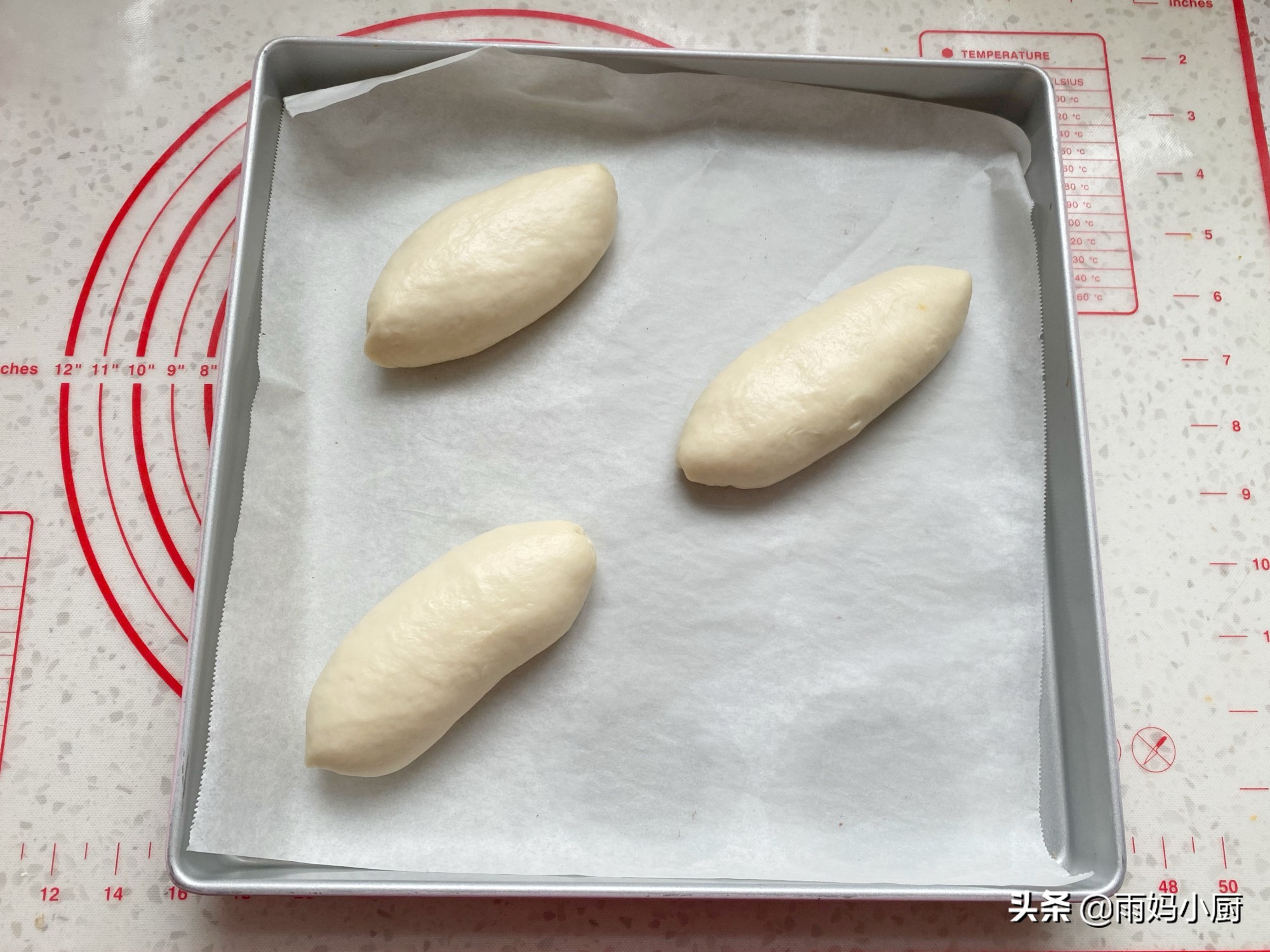 春天愛吃的早餐，奶香濃郁的牛奶哈斯早餐包，香氣四溢又鬆軟