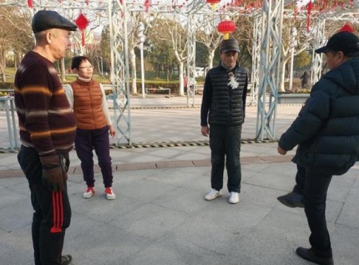 退休人员有福了，养老金17连涨时间确定，以后钱袋子又要鼓了