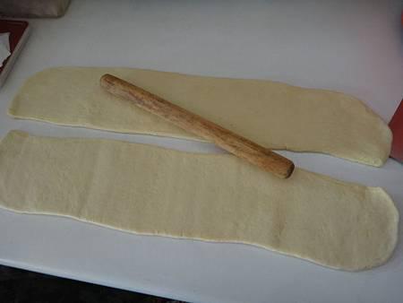 When steaming condensed milk steamed buns, it is wrong to only add yeast. If you add these two more, the steamed buns are fragrant, soft and chewy.