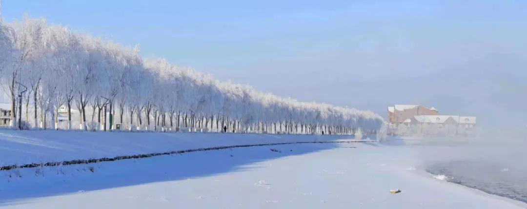 Snow fell, such scene that pat snow that but too beautiful