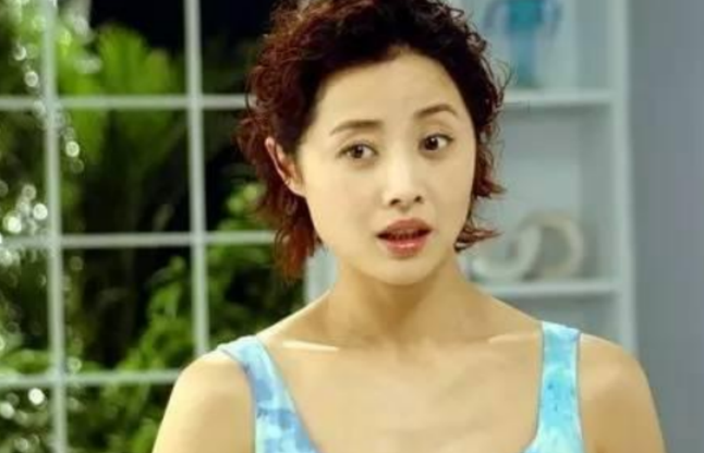 张若昀后妈刘蓓，带着二婚的孩子再嫁前夫，她的故事比想象中精彩