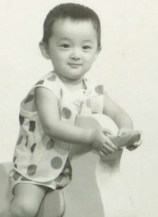 胡歌的起落人生，和他生命中深爱过的2个重要女